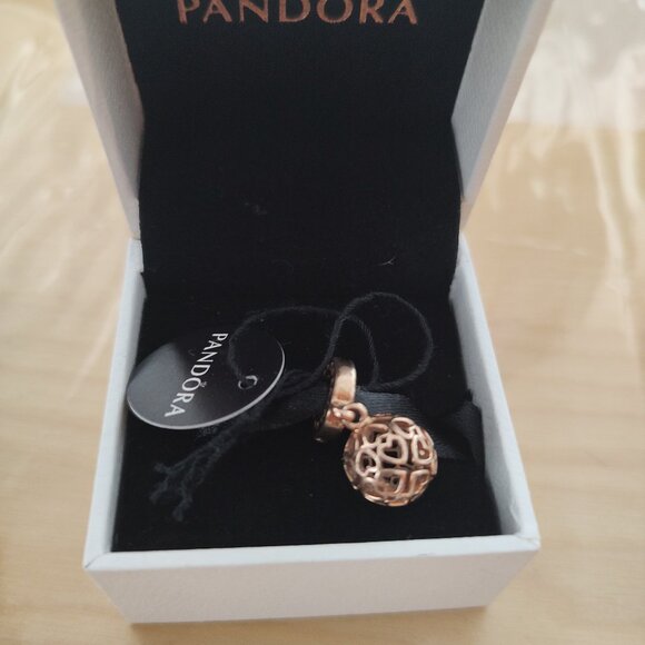 Pandora Rose dangle charm (Discontinued) - Picture 6 of 7